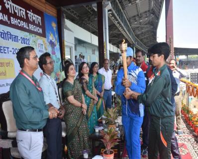 Commissioner, KVS Smt. Nidhi Pandey inaugurated 51st KVS National Sports Meet in Bhopal. (15.10.2022)